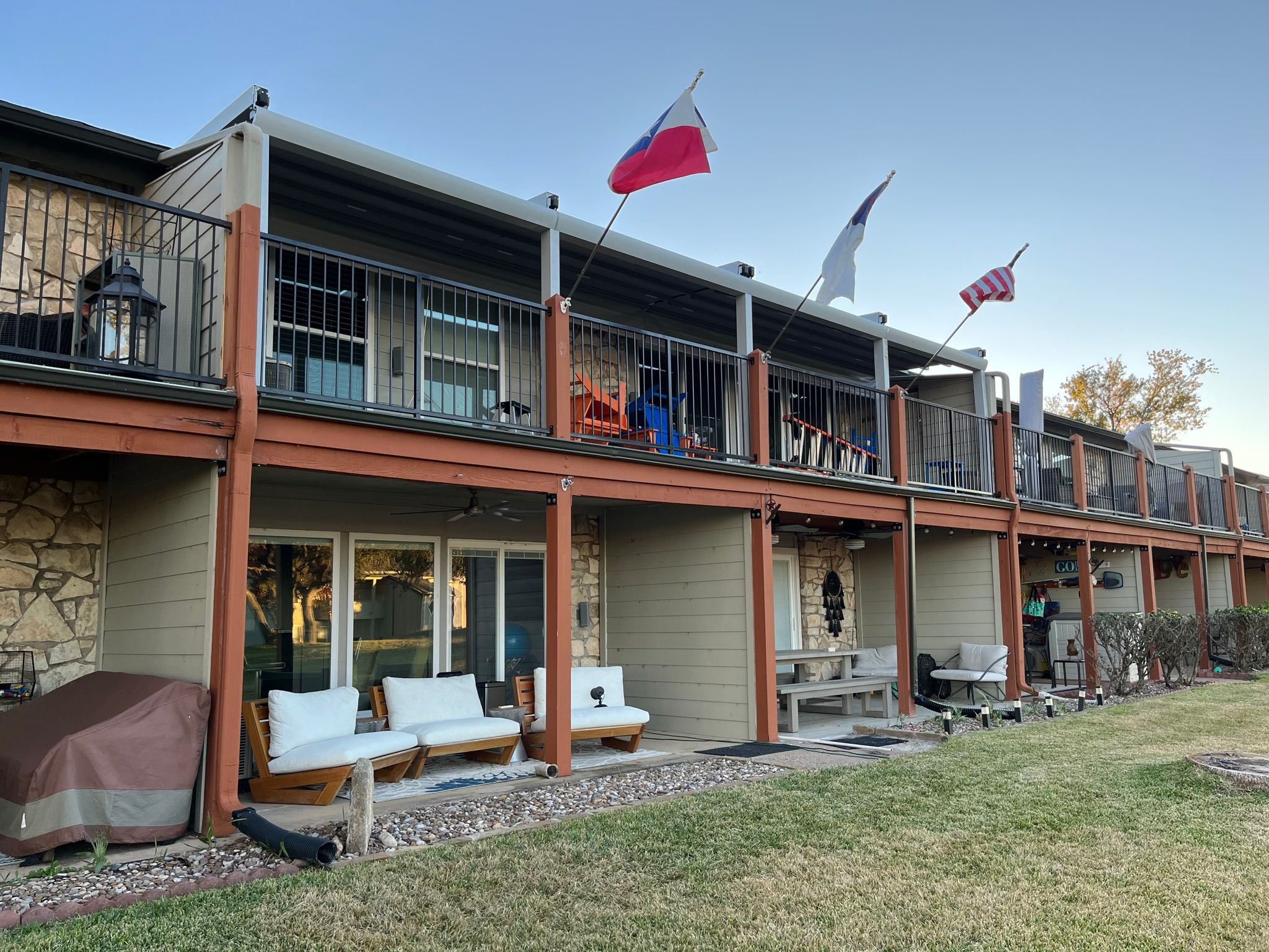 Veranda mini retractable pergola system in Texas